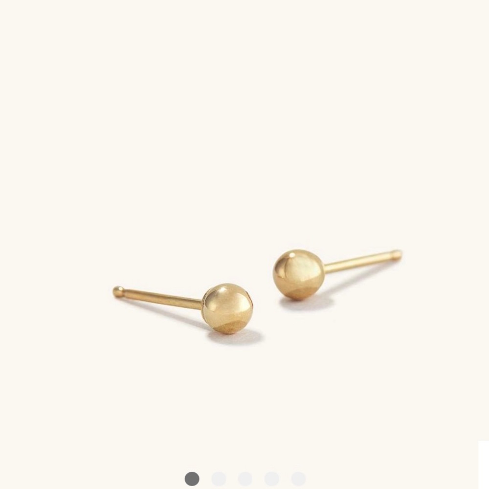 Mejuri- Sphere Studs